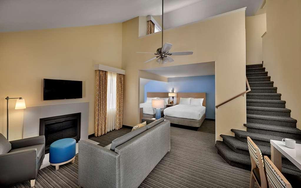 Hotel Sonesta Es Galleria 3*